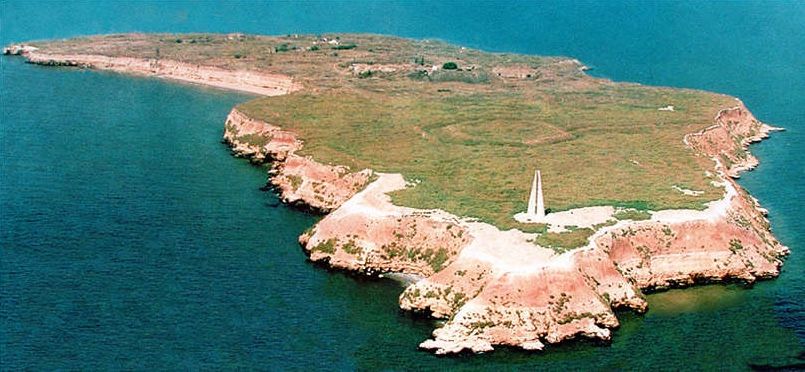 Вид с высоты на остров Березань